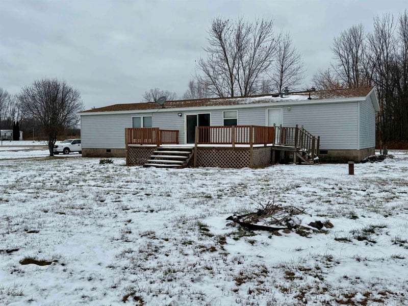5075 Shamrock Way, Little Suamico, WI 54141
