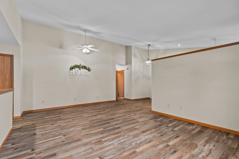 921 Babcock St #11, Neenah, WI 54956