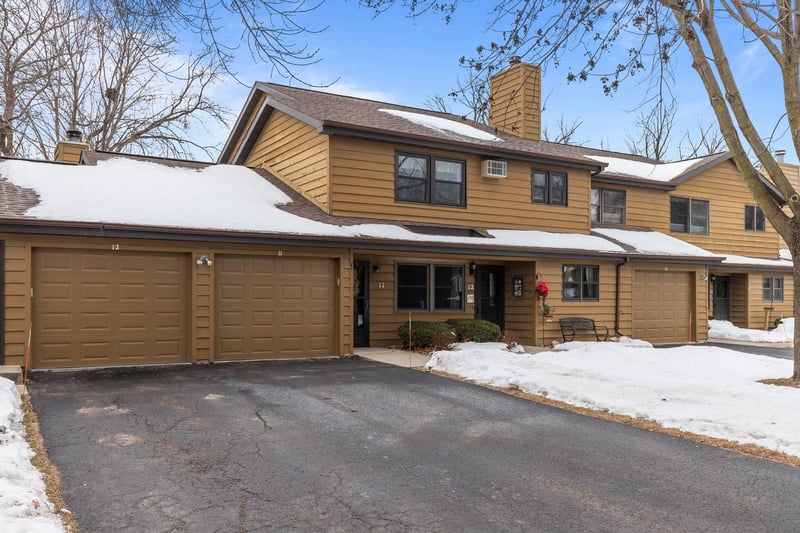 921 Babcock St #11, Neenah, WI 54956