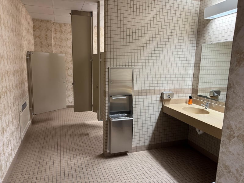 469 Security Blvd, Green Bay, WI 54313-9707