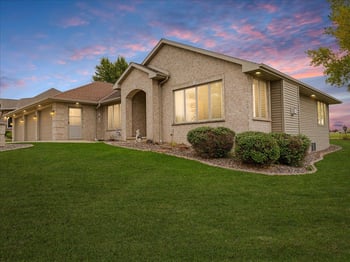 3394 Church Rd, Green Bay, WI 54311-9117