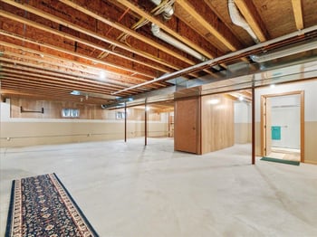 3394 Church Rd, Green Bay, WI 54311-9117