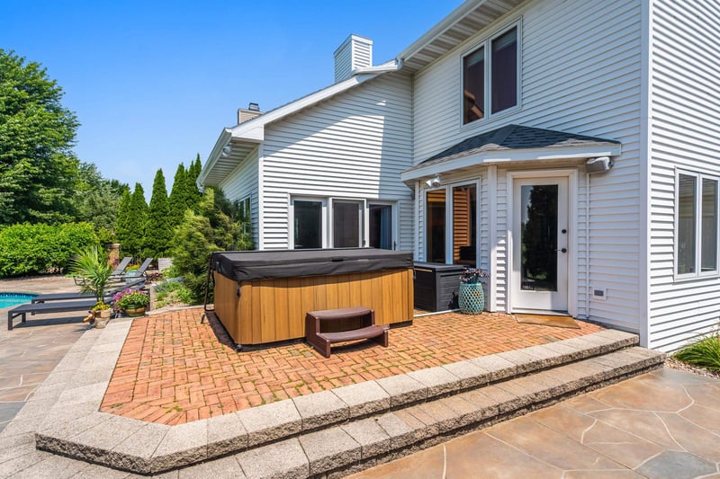 124 Shelley Ln, De Pere, WI 54115-3752