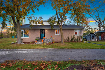 4132 Bayside Rd, Suamico, WI 54173-8546