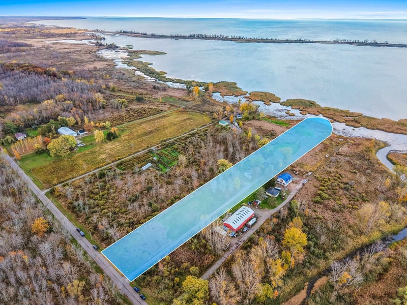 4132 Bayside Rd, Suamico, WI 54173-8546