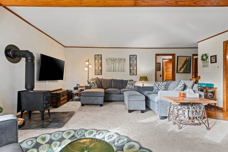 4132 Bayside Rd, Suamico, WI 54173-8546