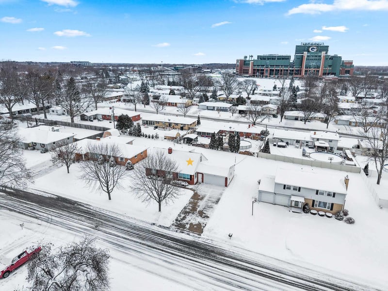 960 Watermolen Ave, Green Bay, WI 54304