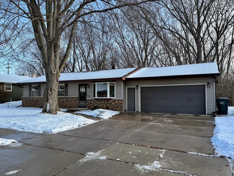 1712 Thelen Ave, Kaukauna, WI 54130