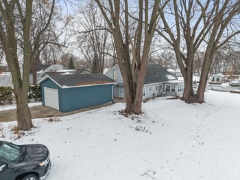 958 Cozy Ln, Oshkosh, WI 54901