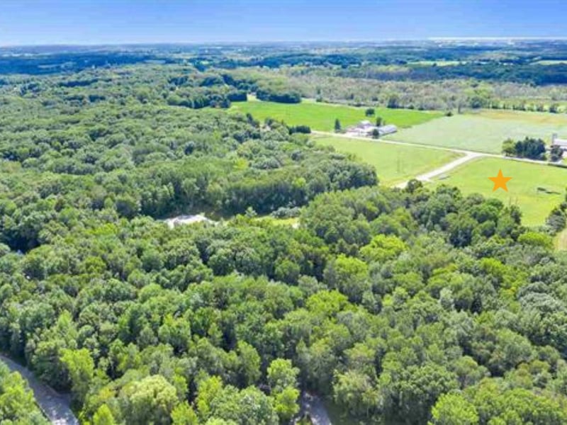 500 Cross Country Ct #1, Oneida, WI 54155-9015
