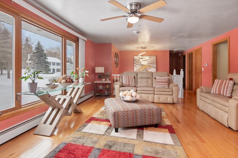 250 Michelle Ct, Green Bay, WI 54302-4926