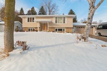 250 Michelle Ct, Green Bay, WI 54302-4926