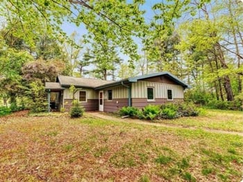 N7119 River Dr, Shawano, WI 54166-4224