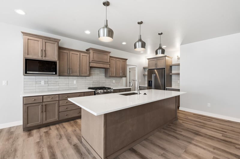 2712 Creekwood Cir, Green Bay, WI 54311