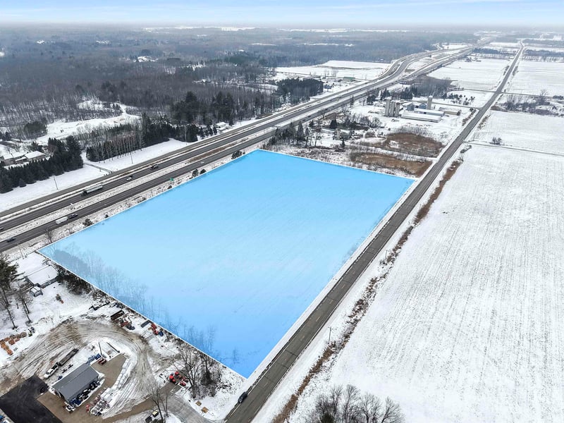 Frontage Rd, Little Suamico, WI 54141