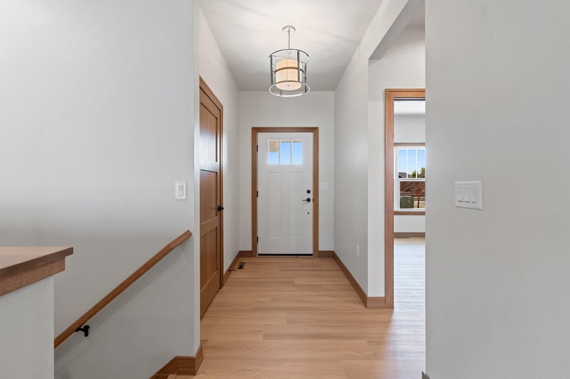 2334 Whispering Wind Ln, Howard, WI 54303