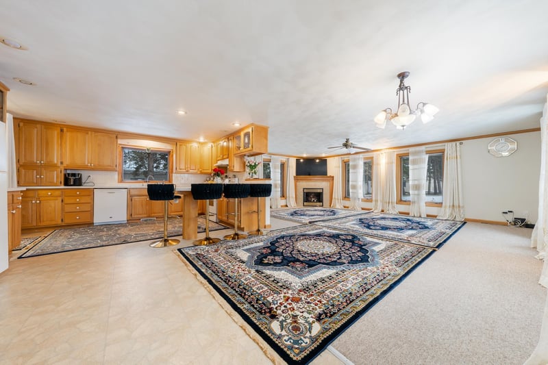 3505 Richmond St, Appleton, WI 54911