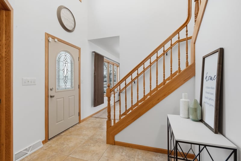 1325 Westhaven Dr, Oshkosh, WI 54904