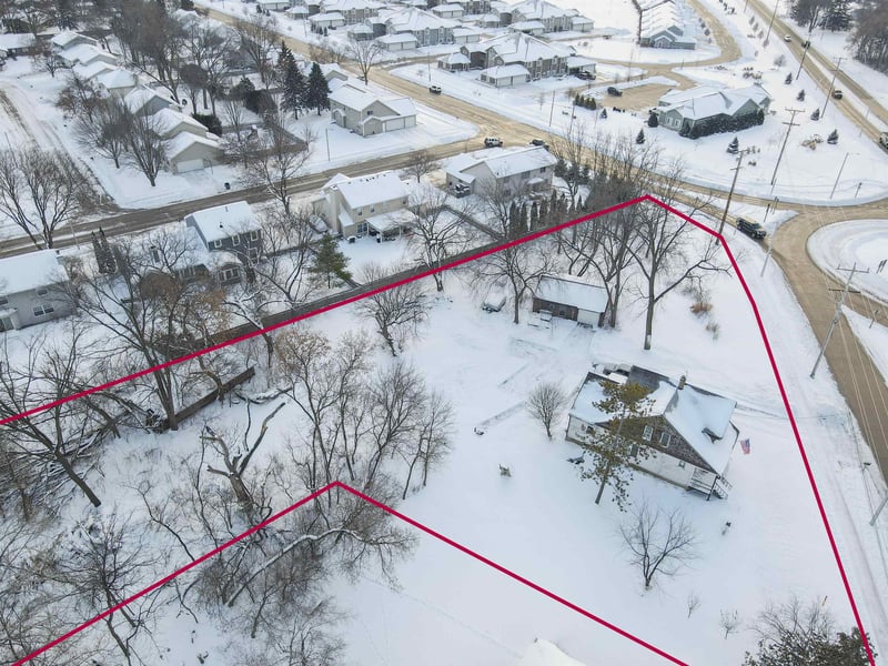 1290 Winneconne Ave, Neenah, WI 54956