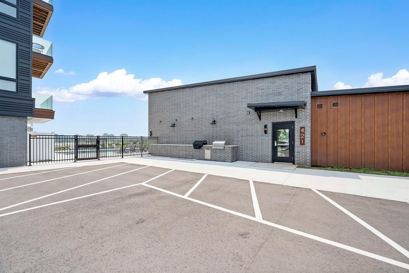 433 Aldon Cir #303, Ashwaubenon, WI 54304