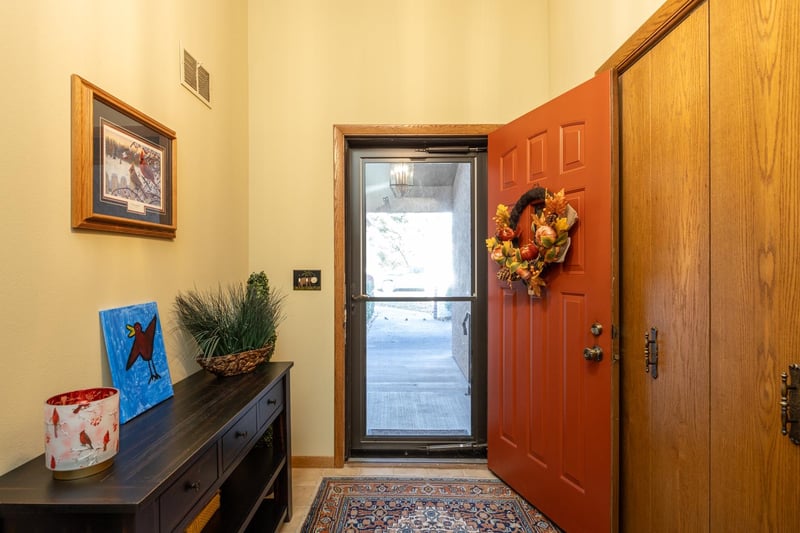 8 Fiesta Ct #E, Appleton, WI 54911