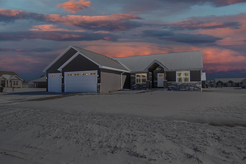 2911 Aquamarine Ave, Appleton, WI 54913