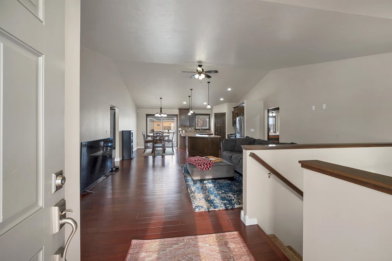 1924 Andraya Ln, De Pere, WI 54115