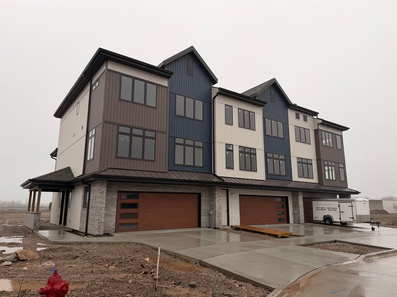 385 Satori Trl, Kimberly, WI 54136
