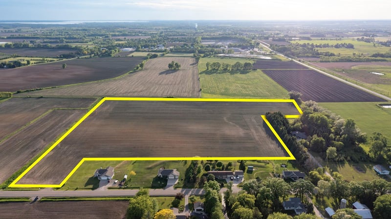 County Road T, Larsen, WI 54947