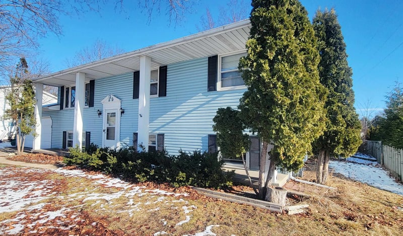 517 Menlo Park Rd, Green Bay, WI 54302-4834