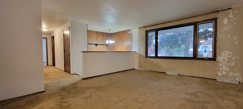 517 Menlo Park Rd, Green Bay, WI 54302-4834