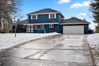 3181 High Country Ct, Green Bay, WI 54313-8600