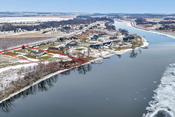 4207 Lost Dauphin Rd, De Pere, WI 54115