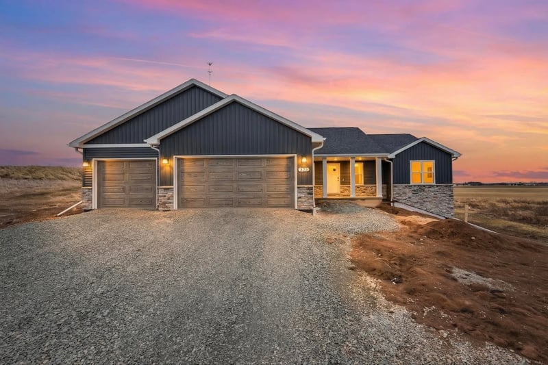 W225 Sunset View Cir, Kaukauna, WI 54130