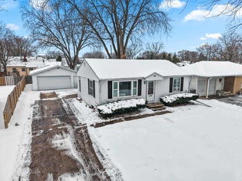 489 Oaklawn Ave, Green Bay, WI 54304