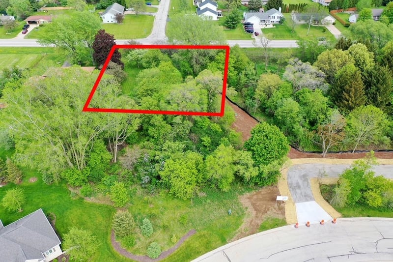 4179 Hillcrest Dr #2, Oneida, WI 54155-8655