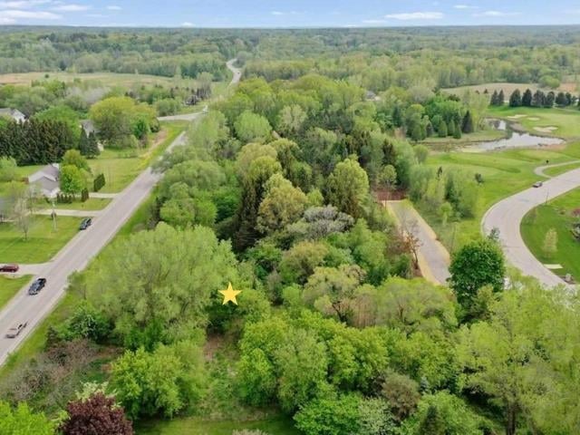 4179 Hillcrest Dr #2, Oneida, WI 54155-8655