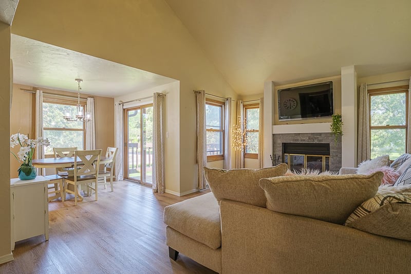 630 Brule Rd #11, De Pere, WI 54115-3721