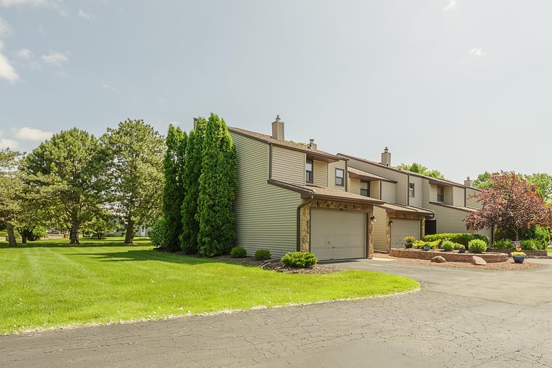 630 Brule Rd #11, De Pere, WI 54115-3721