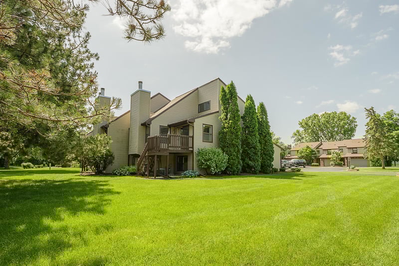 630 Brule Rd #11, De Pere, WI 54115-3721