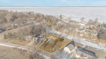 Shirley Ct, Winneconne, WI 54986