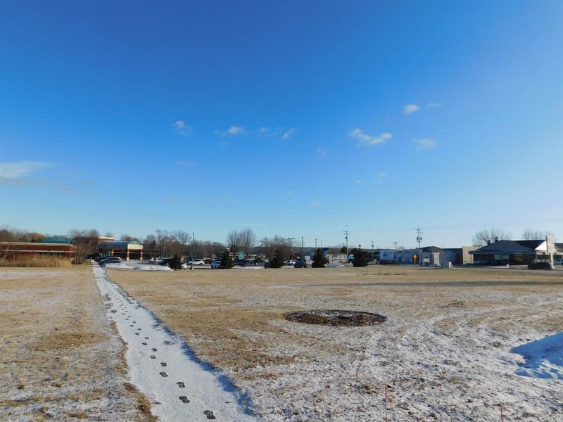 1861 Chicago St, De Pere, WI 54115-3460