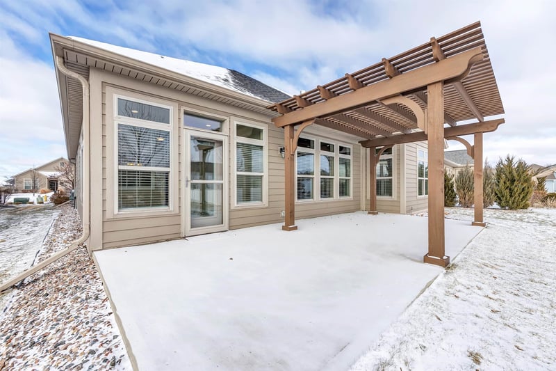 210 Bedford Rd, Green Bay, WI 54311-5623