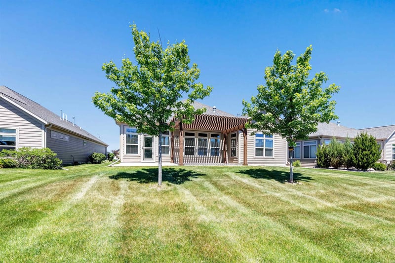 210 Bedford Rd, Green Bay, WI 54311-5623
