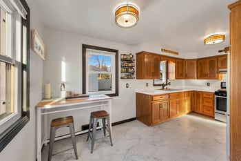 1512 13th Ave, Green Bay, WI 54304-3631