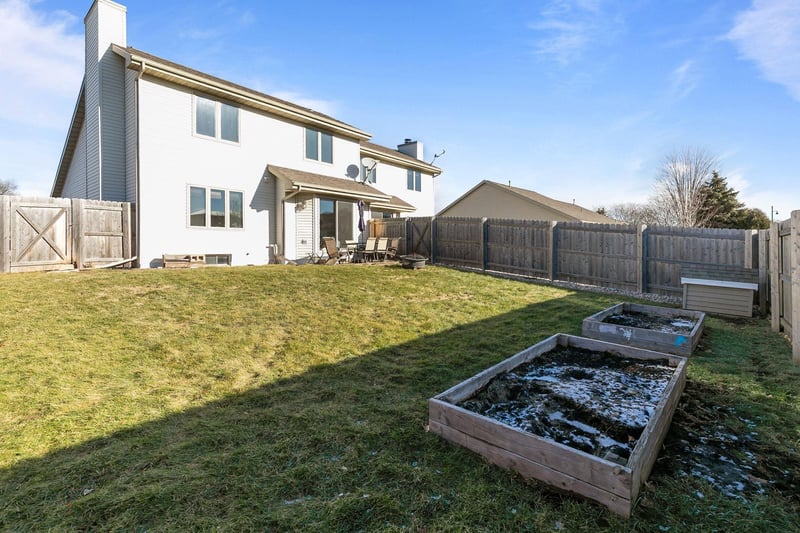 2457 Blake Ct, Oshkosh, WI 54904