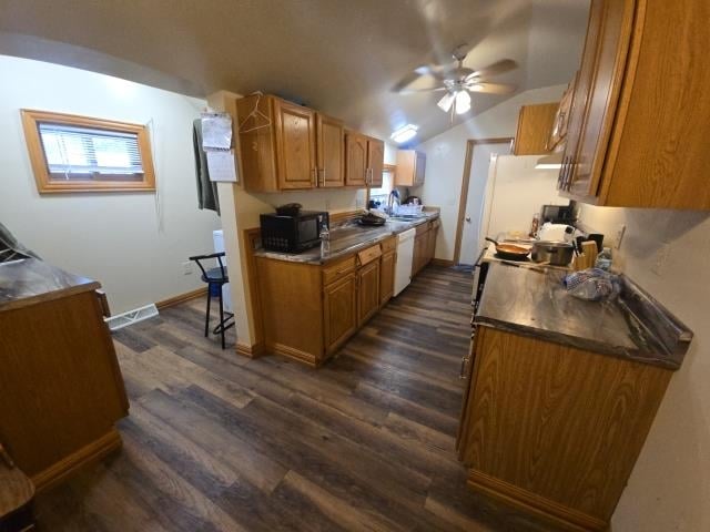 231 Center St, Shawano, WI 54166-2409