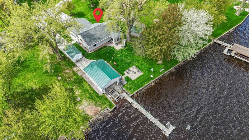 9302 Blanco Rd, Winneconne, WI 54986