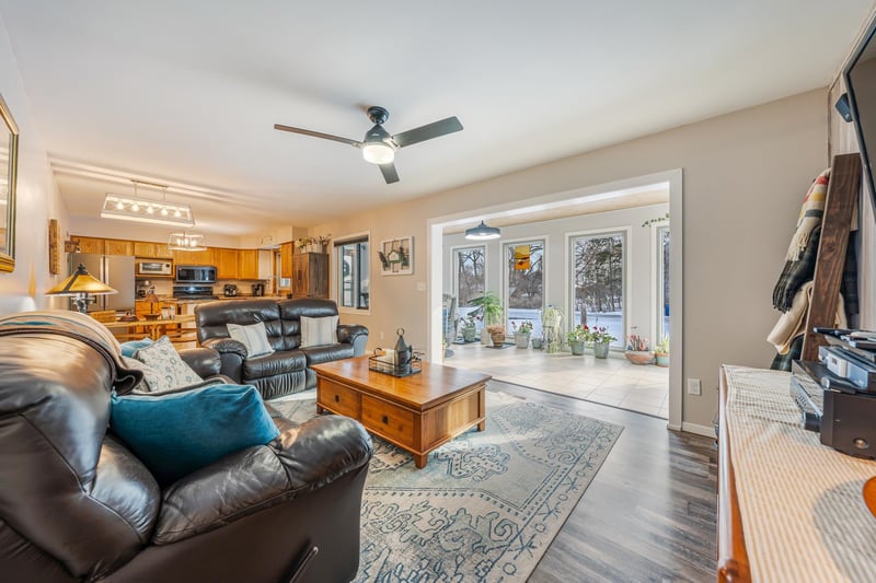 170 Jefferson St, Winneconne, WI 54986