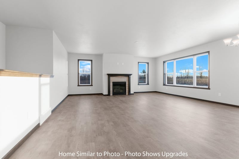 1719 Betty Jean Ln, Green Bay, WI 54313